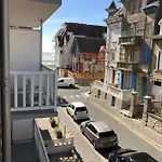 Le 37 Капсульный отель
